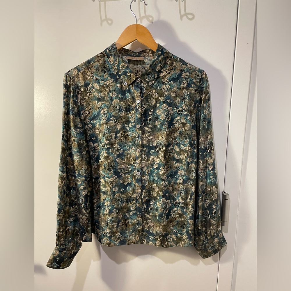 i.e. 100%  Floral Silk Blouse | Size 16P